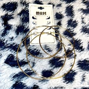 2pack of big hoop earrings